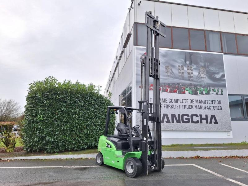 Hangcha XC35i - Elektrikli forklift: fotoğraf 4 Hangcha XC35i - Elektrikli forklift: fotoğraf 4