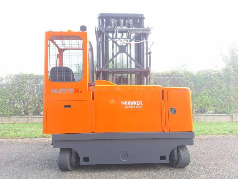 Hubtex MQ40 - 4 yönlü reach truck: fotoğraf 5 Hubtex MQ40 - 4 yönlü reach truck: fotoğraf 5