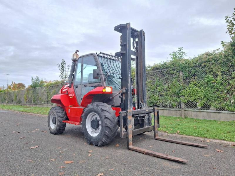 Manitou M26-4 T3B - Arazi tipi forklift: fotoğraf 2 Manitou M26-4 T3B - Arazi tipi forklift: fotoğraf 2