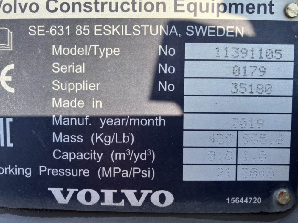 Volvo Klappschaufel mit Messer TPZ - Kova: fotoğraf 5 Volvo Klappschaufel mit Messer TPZ - Kova: fotoğraf 5