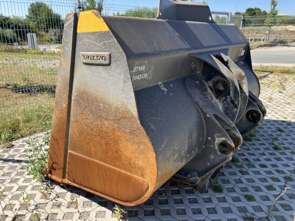 Volvo Schaufel mit Zähnen - Festanbau - Kova: fotoğraf 3 Volvo Schaufel mit Zähnen - Festanbau - Kova: fotoğraf 3