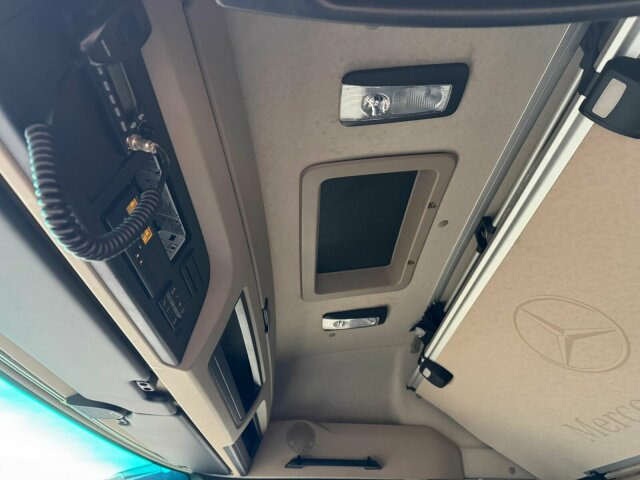 Mercedes-Benz ACTROS 1846 4x4 HAD Eur 6 Kipphydraulik Retarder - Çekici: fotoğraf 4 Mercedes-Benz ACTROS 1846 4x4 HAD Eur 6 Kipphydraulik Retarder - Çekici: fotoğraf 4