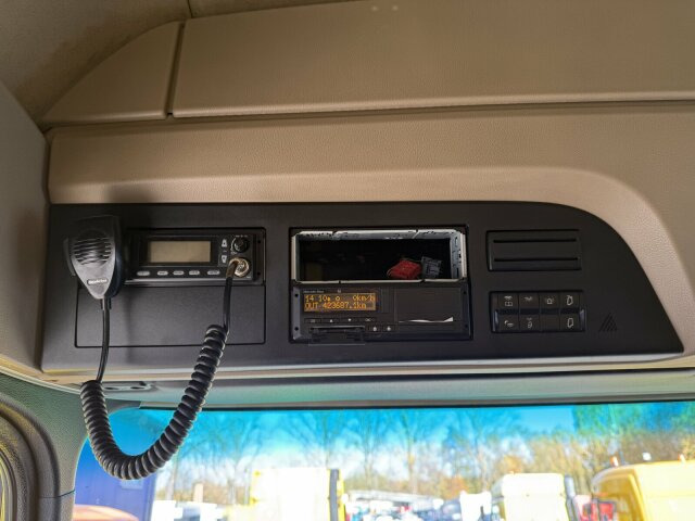 Mercedes-Benz ACTROS 1846 4x4 HAD Eur 6 Kipphydraulik Retarder - Çekici: fotoğraf 4 Mercedes-Benz ACTROS 1846 4x4 HAD Eur 6 Kipphydraulik Retarder - Çekici: fotoğraf 4