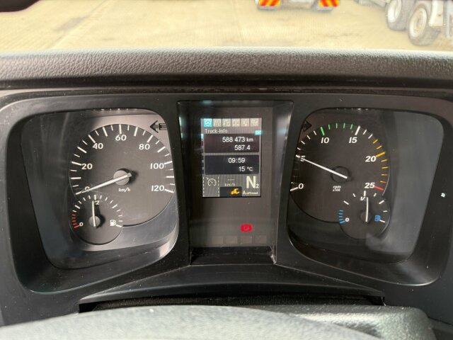 Mercedes-Benz Actros 1843 Sattelzugmaschine 4x2 Kipph. - Çekici: fotoğraf 2 Mercedes-Benz Actros 1843 Sattelzugmaschine 4x2 Kipph. - Çekici: fotoğraf 2