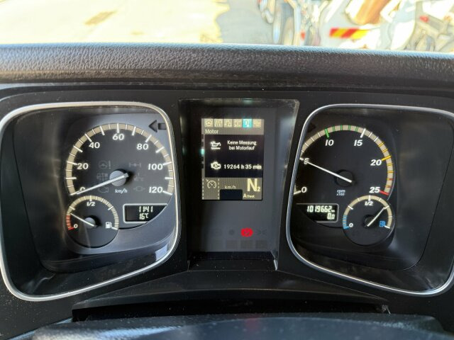 Mercedes-Benz Actros 1845 LS SZM 4x2 Kipphydraulik Retarder - Çekici: fotoğraf 2 Mercedes-Benz Actros 1845 LS SZM 4x2 Kipphydraulik Retarder - Çekici: fotoğraf 2