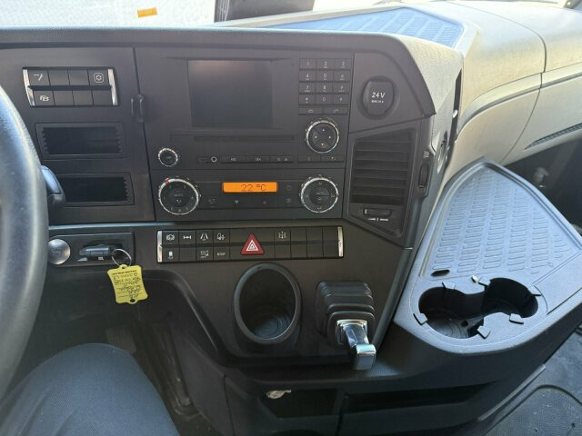 Mercedes-Benz Actros 1845 SZM 4x2 Retarder Kipph. - Çekici: fotoğraf 3 Mercedes-Benz Actros 1845 SZM 4x2 Retarder Kipph. - Çekici: fotoğraf 3