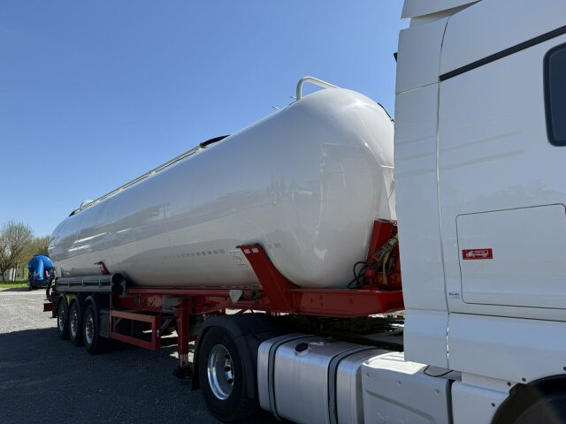 Feldbinder KIP 60.3 Silo 60.000 L 3 Achse ADR - Silobas: fotoğraf 1 Feldbinder KIP 60.3 Silo 60.000 L 3 Achse ADR - Silobas: fotoğraf 1