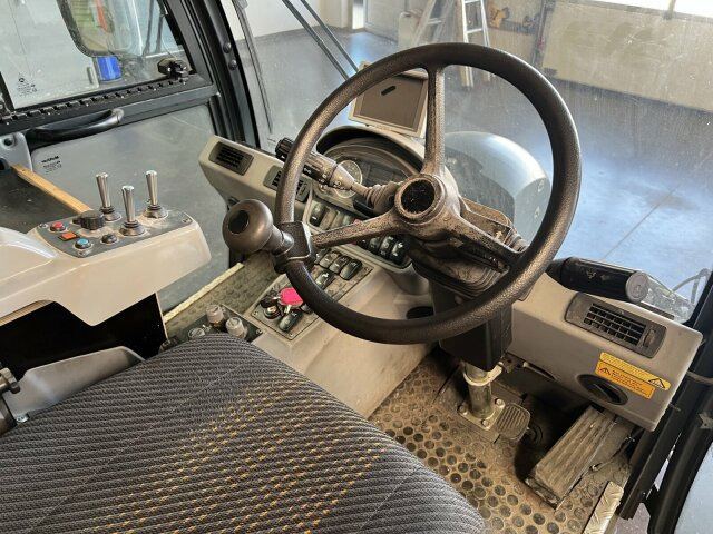 Hako Citymaster CM 2200 Kehrmaschine 2 m³ - Yol süpürme aracı: fotoğraf 4 Hako Citymaster CM 2200 Kehrmaschine 2 m³ - Yol süpürme aracı: fotoğraf 4