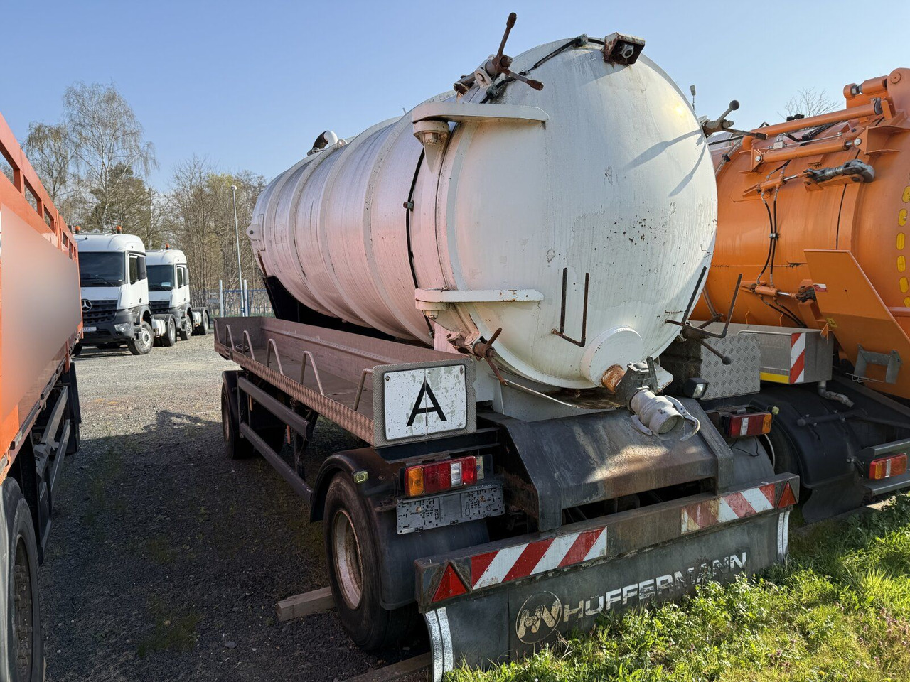 Hüffermann HSD181D Tankanhänger für nicht GGVS Güter - Tanker römork: fotoğraf 4 Hüffermann HSD181D Tankanhänger für nicht GGVS Güter - Tanker römork: fotoğraf 4