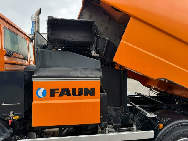 MAN TGL 12.220 4x2 BL Kehrmaschine Viajet 5RHS - Yol süpürme aracı: fotoğraf 2 MAN TGL 12.220 4x2 BL Kehrmaschine Viajet 5RHS - Yol süpürme aracı: fotoğraf 2