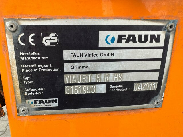MAN TGL 12.220 4x2 BL Kehrmaschine Viajet 5RHS - Yol süpürme aracı: fotoğraf 3 MAN TGL 12.220 4x2 BL Kehrmaschine Viajet 5RHS - Yol süpürme aracı: fotoğraf 3
