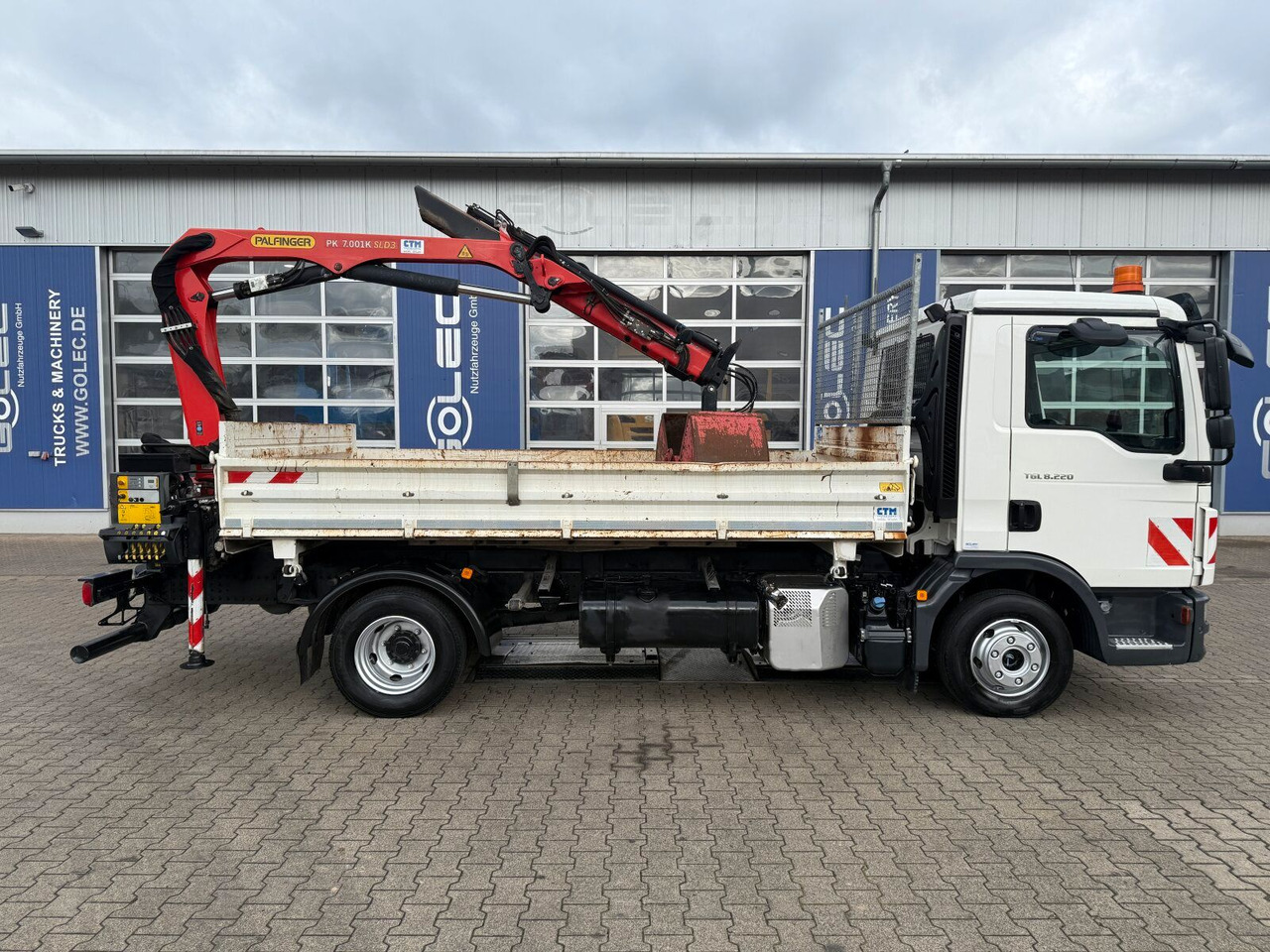 MAN TGL 8.220 4x2 Kipper Kran Palfinger 7.001-K A - Vinçli kamyon, Damperli kamyon: fotoğraf 2 MAN TGL 8.220 4x2 Kipper Kran Palfinger 7.001-K A - Vinçli kamyon, Damperli kamyon: fotoğraf 2