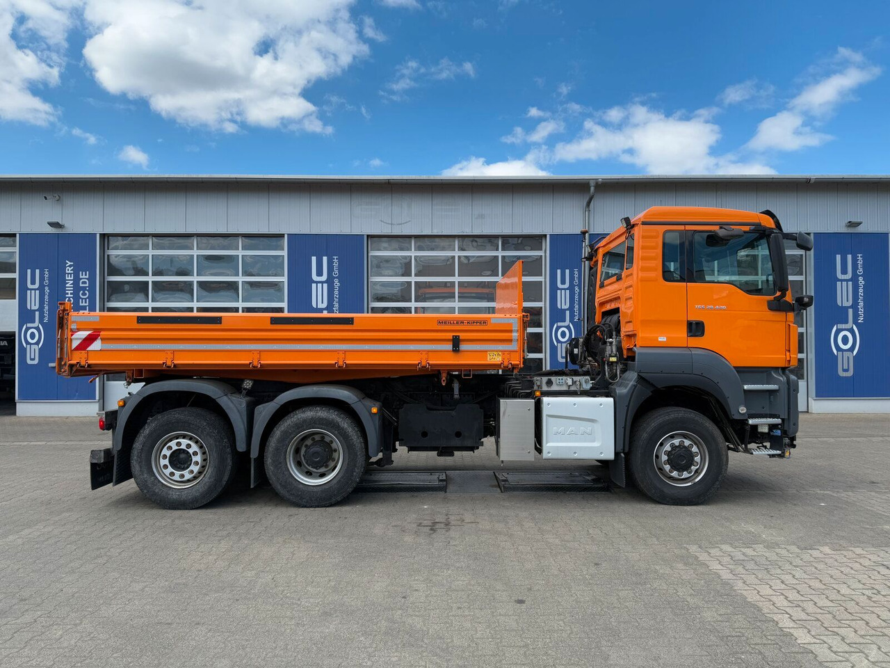 MAN TGS 28.420 6x4-4 Meiller Kipper Winterdienst - Damperli kamyon: fotoğraf 2 MAN TGS 28.420 6x4-4 Meiller Kipper Winterdienst - Damperli kamyon: fotoğraf 2