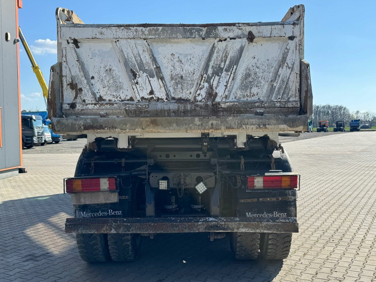 Mercedes-Benz ACTROS 4144 8x8 EURO4 DSK Meiller - Damperli kamyon: fotoğraf 5 Mercedes-Benz ACTROS 4144 8x8 EURO4 DSK Meiller - Damperli kamyon: fotoğraf 5