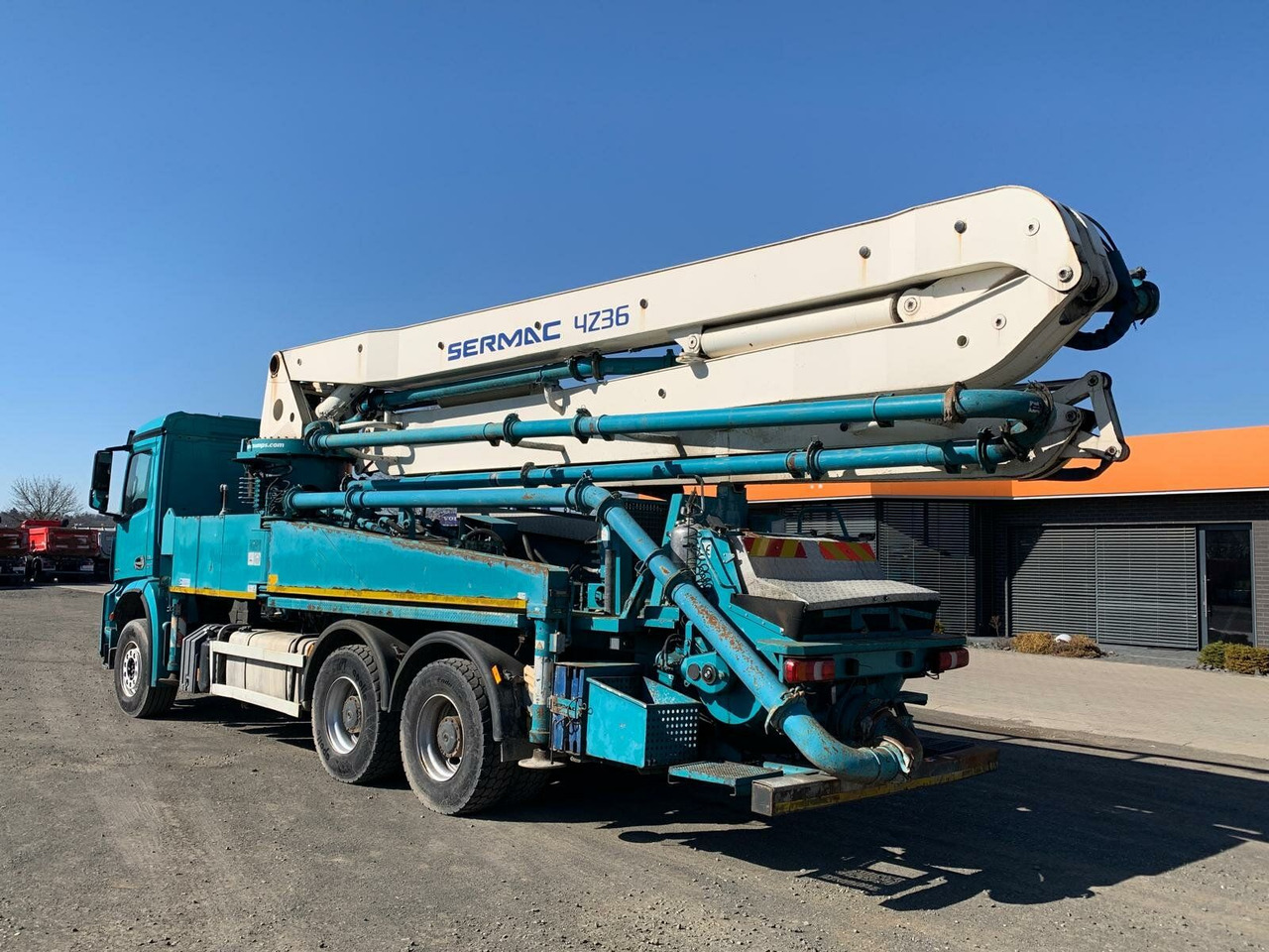 Mercedes-Benz AROCS 2636 6x4 Euro 6 Betonpumpe SERMAC 4Z36 - Mobil beton pompası: fotoğraf 3 Mercedes-Benz AROCS 2636 6x4 Euro 6 Betonpumpe SERMAC 4Z36 - Mobil beton pompası: fotoğraf 3