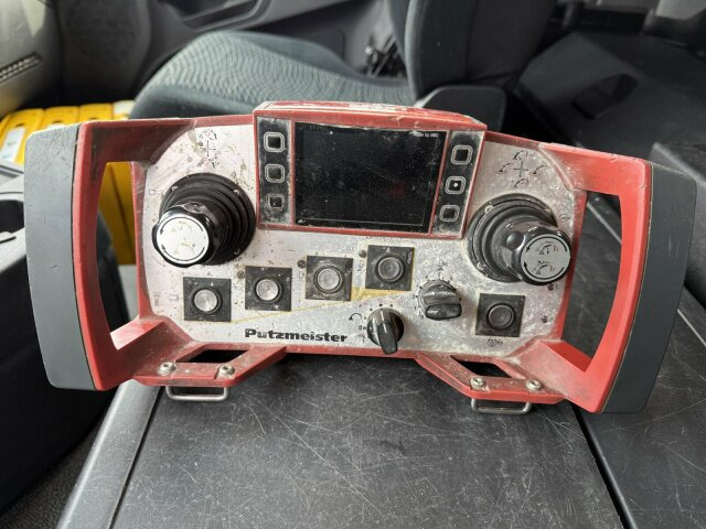 Mercedes-Benz AROCS 3251 8x4 Putzmeister BSF 46-5.16 HLS - Mobil beton pompası: fotoğraf 5 Mercedes-Benz AROCS 3251 8x4 Putzmeister BSF 46-5.16 HLS - Mobil beton pompası: fotoğraf 5