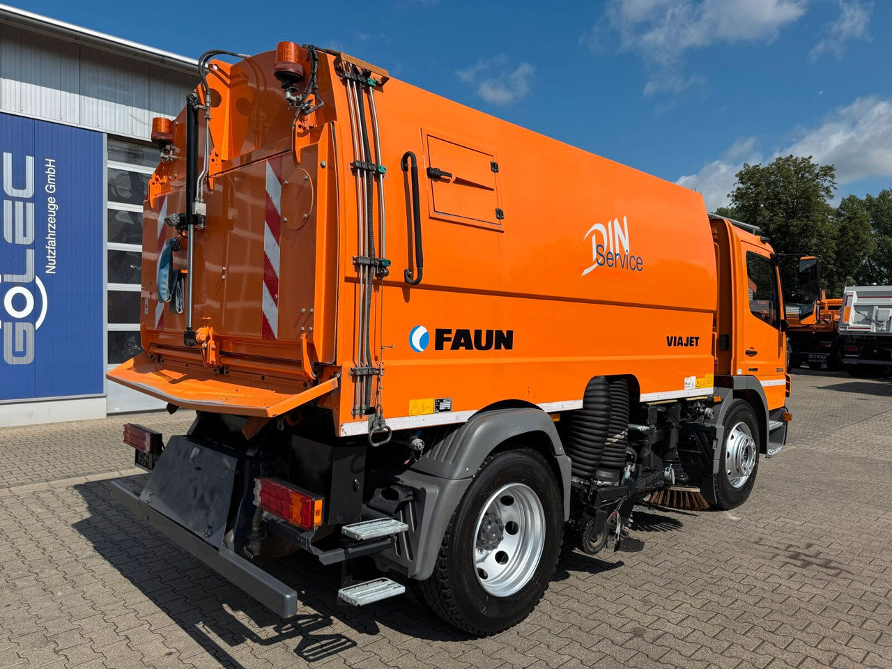 Mercedes-Benz ATEGO 1324 4x2 Kehrmaschine FAUN Viajet 6R/H - Yol süpürme aracı: fotoğraf 5 Mercedes-Benz ATEGO 1324 4x2 Kehrmaschine FAUN Viajet 6R/H - Yol süpürme aracı: fotoğraf 5