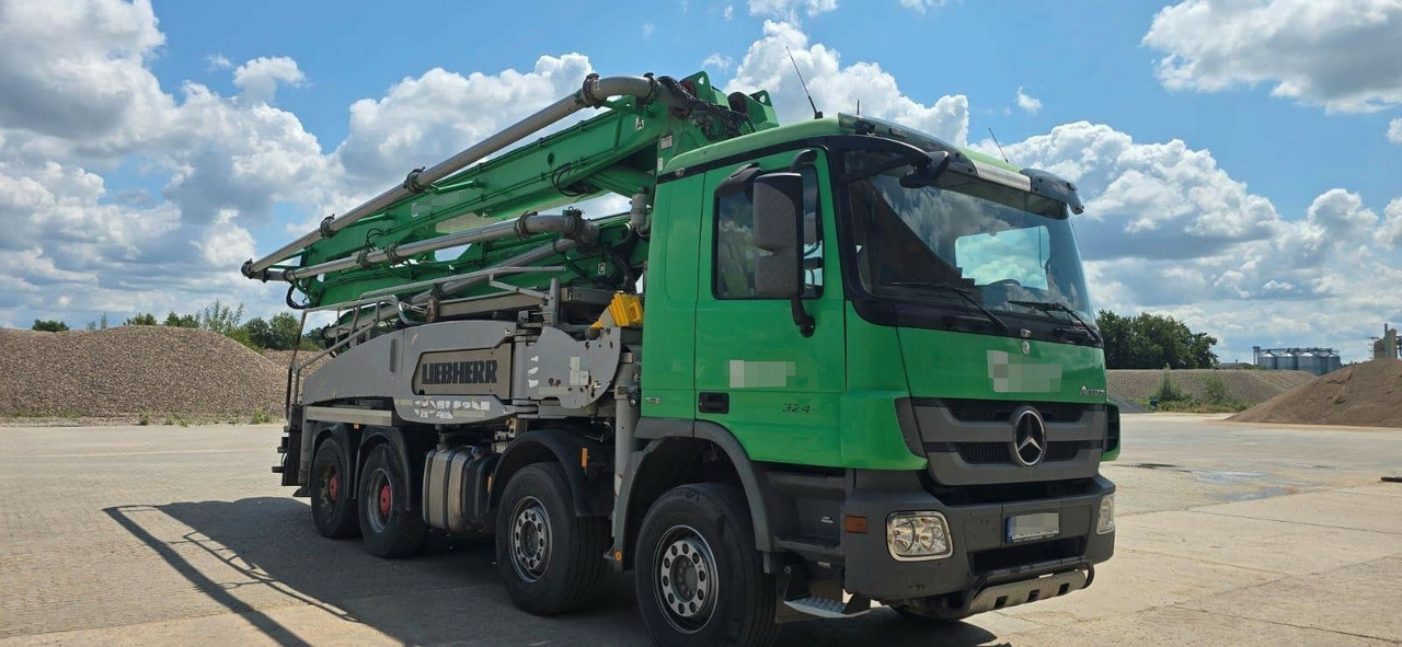 Mercedes-Benz Actros 3241 8x4 Betonpumpe Liebherr 36Z4 - Mobil beton pompası: fotoğraf 2 Mercedes-Benz Actros 3241 8x4 Betonpumpe Liebherr 36Z4 - Mobil beton pompası: fotoğraf 2