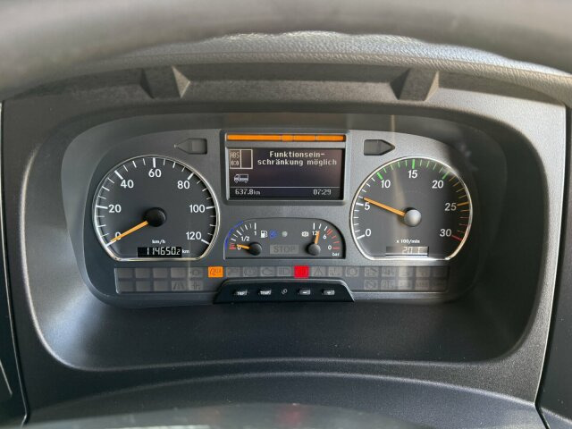 Mercedes-Benz Atego 1324 4x2 Kehrmaschine Viajet 6R/L - Yol süpürme aracı: fotoğraf 4 Mercedes-Benz Atego 1324 4x2 Kehrmaschine Viajet 6R/L - Yol süpürme aracı: fotoğraf 4