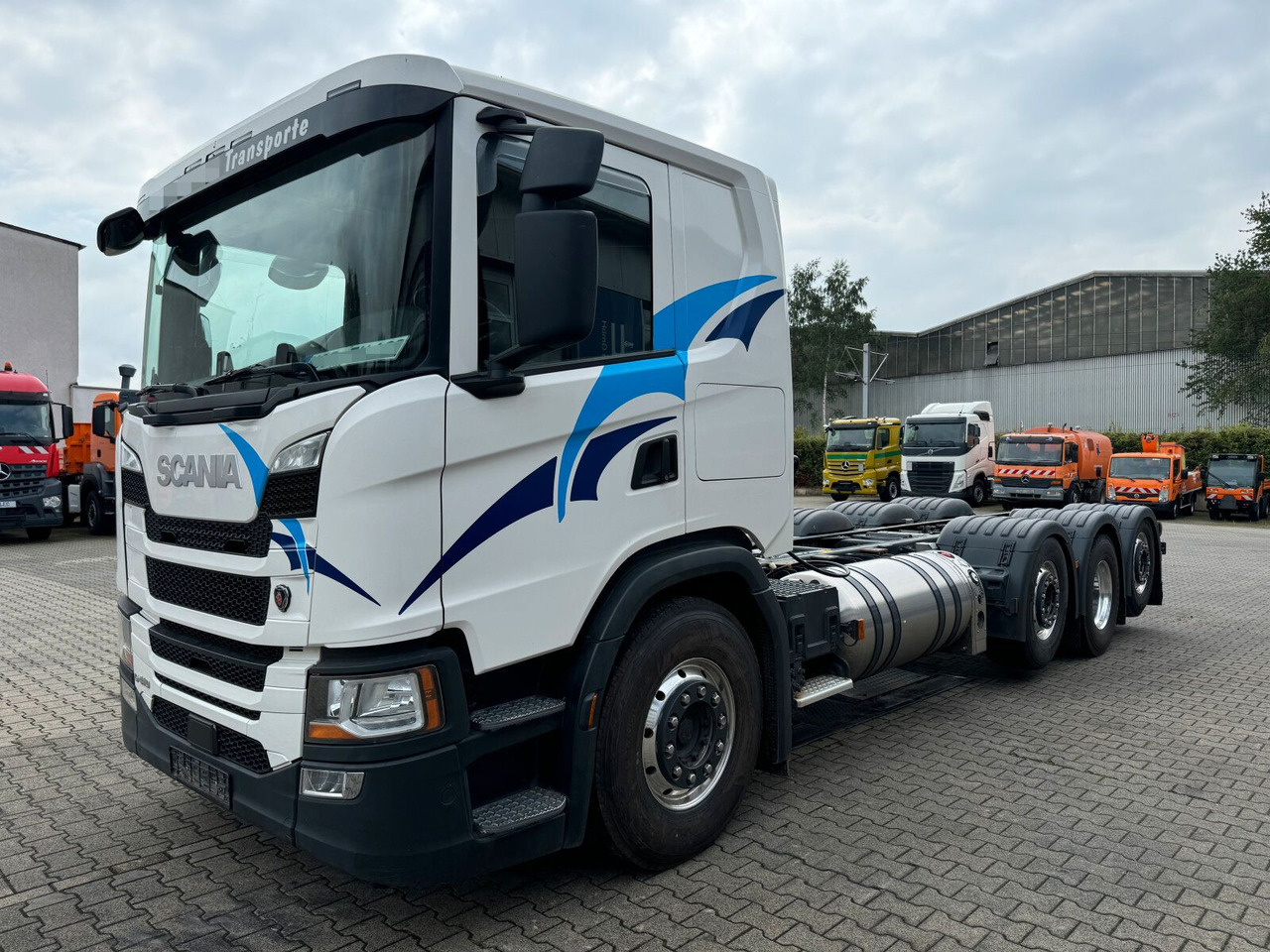 Scania G 410 B8x2*6 NB LNG Fahrgestell Nebenantrieb - Tanker kamyon, Vinçli kamyon: fotoğraf 2 Scania G 410 B8x2*6 NB LNG Fahrgestell Nebenantrieb - Tanker kamyon, Vinçli kamyon: fotoğraf 2