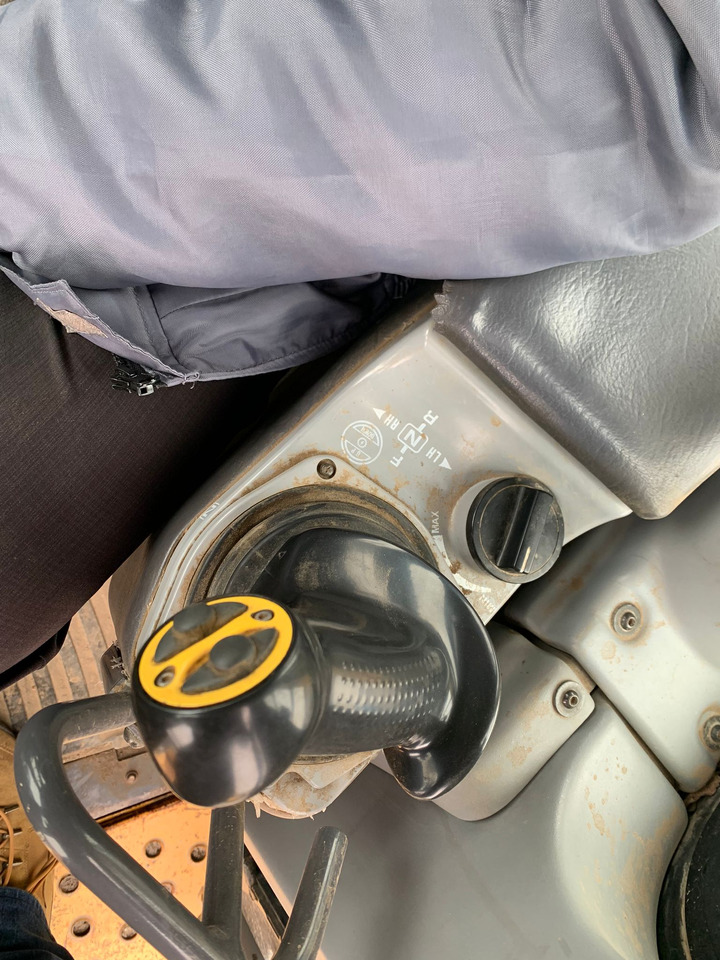 KOMATSU D61EX-15 - Buldozer: fotoğraf 2 KOMATSU D61EX-15 - Buldozer: fotoğraf 2