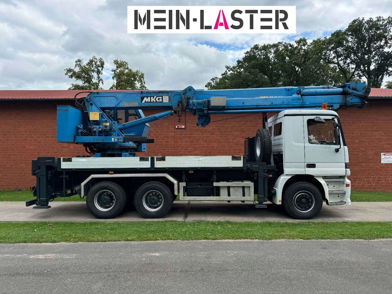 Mercedes-Benz 3335 V6 MKG 550 Ta2-a2 -46m 420 kg Funk - Vinçli kamyon: fotoğraf 5 Mercedes-Benz 3335 V6 MKG 550 Ta2-a2 -46m 420 kg Funk - Vinçli kamyon: fotoğraf 5