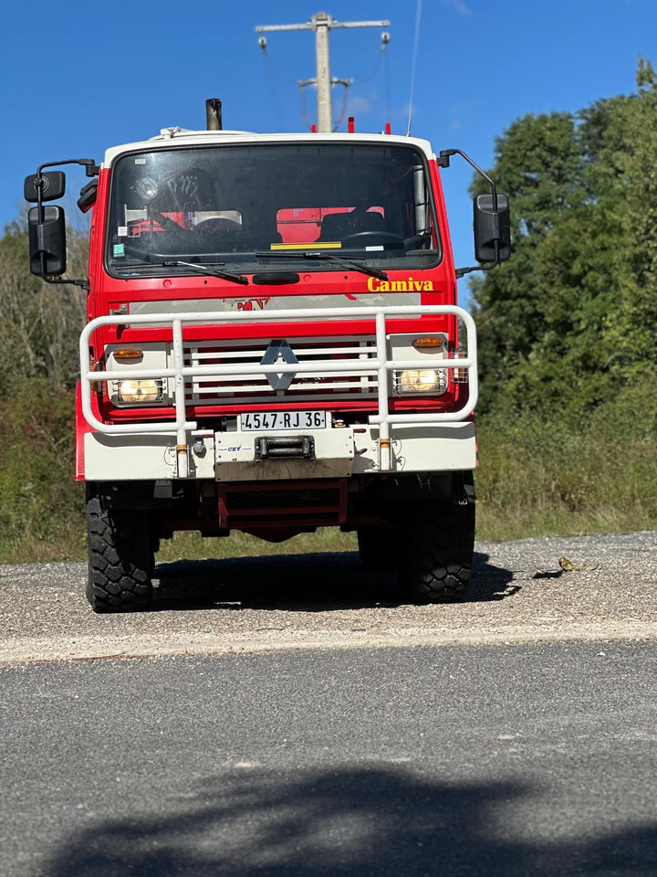 RENAULT M180 - İtfaiye aracı: fotoğraf 1 RENAULT M180 - İtfaiye aracı: fotoğraf 1