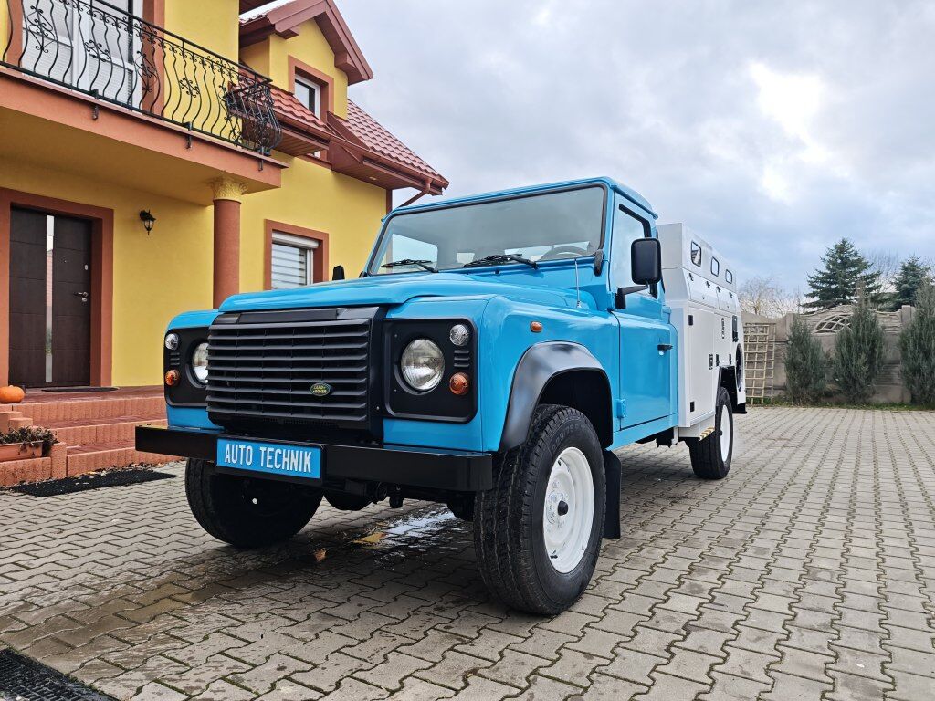 Land Rover Defender 130 RIVARD Premium - Vidanjör: fotoğraf 1 Land Rover Defender 130 RIVARD Premium - Vidanjör: fotoğraf 1