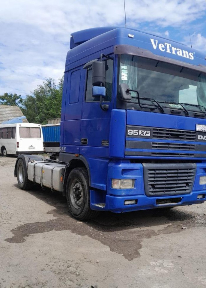 DAF XF 95.380 - Çekici: fotoğraf 1 DAF XF 95.380 - Çekici: fotoğraf 1