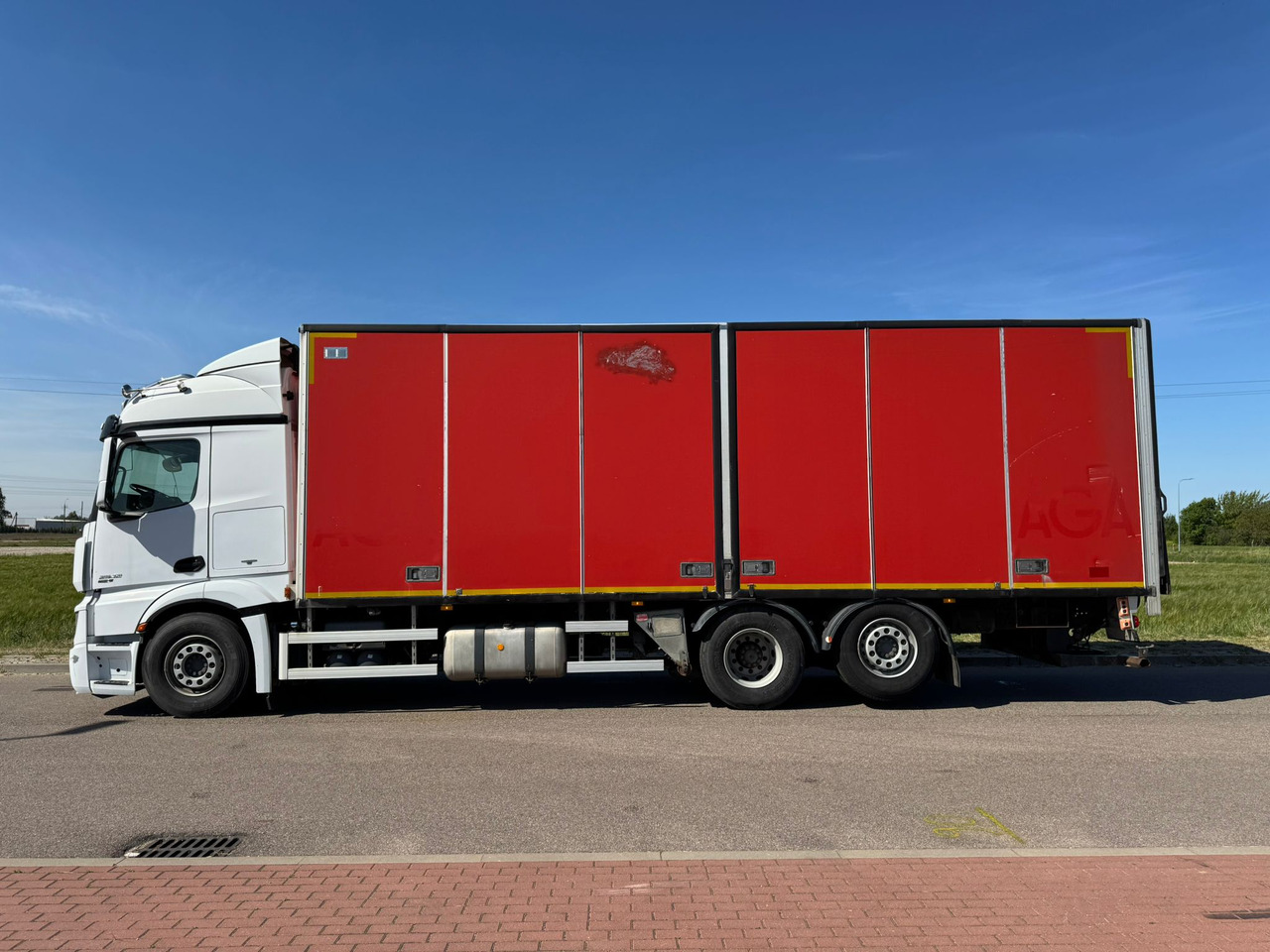MERCEDES-BENZ ACTROS 2542 - Kapalı kasa kamyon: fotoğraf 5 MERCEDES-BENZ ACTROS 2542 - Kapalı kasa kamyon: fotoğraf 5