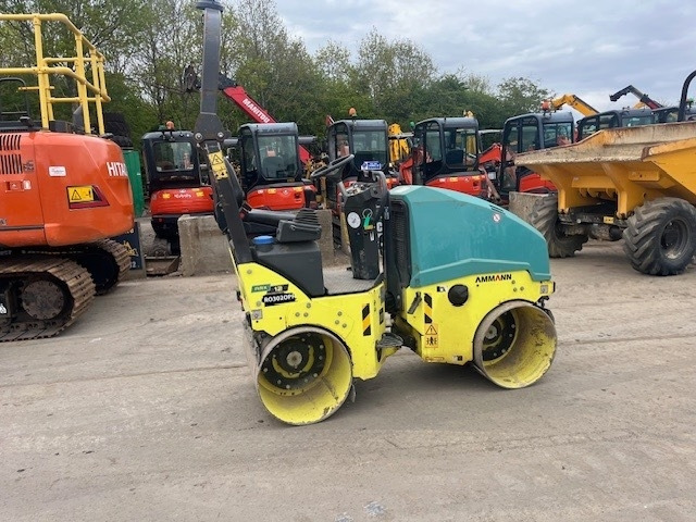 Ammann AXR 12 - Yol silindiri: fotoğraf 2 Ammann AXR 12 - Yol silindiri: fotoğraf 2