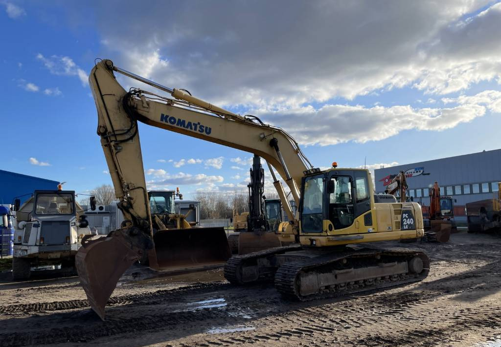 Komatsu PC 240LC-8 Hammerlines Klima 2 buckets - Paletli ekskavatör: fotoğraf 3 Komatsu PC 240LC-8 Hammerlines Klima 2 buckets - Paletli ekskavatör: fotoğraf 3