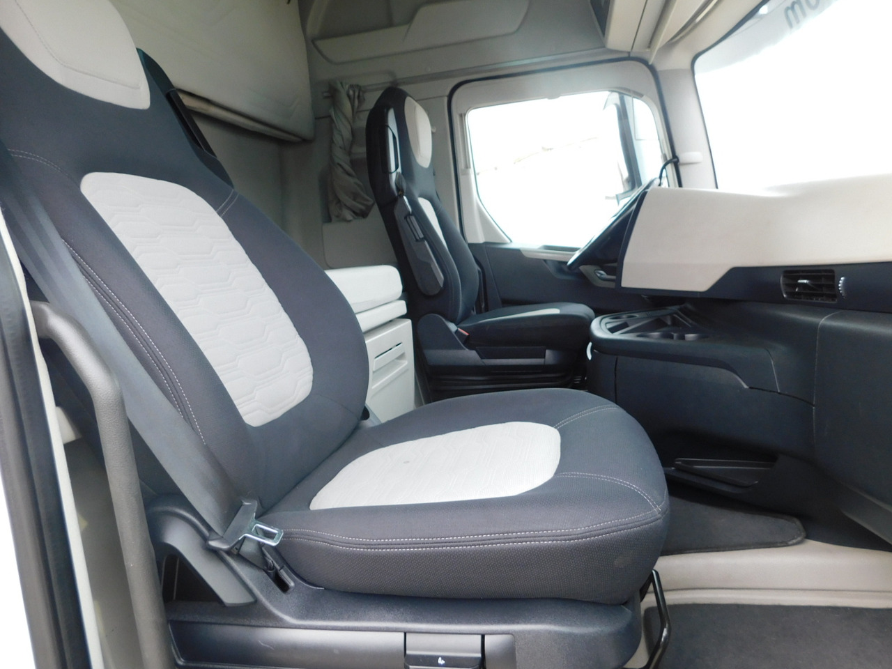 Ford F max 4x2 scab e6 12s2620 - Çekici: fotoğraf 5 Ford F max 4x2 scab e6 12s2620 - Çekici: fotoğraf 5