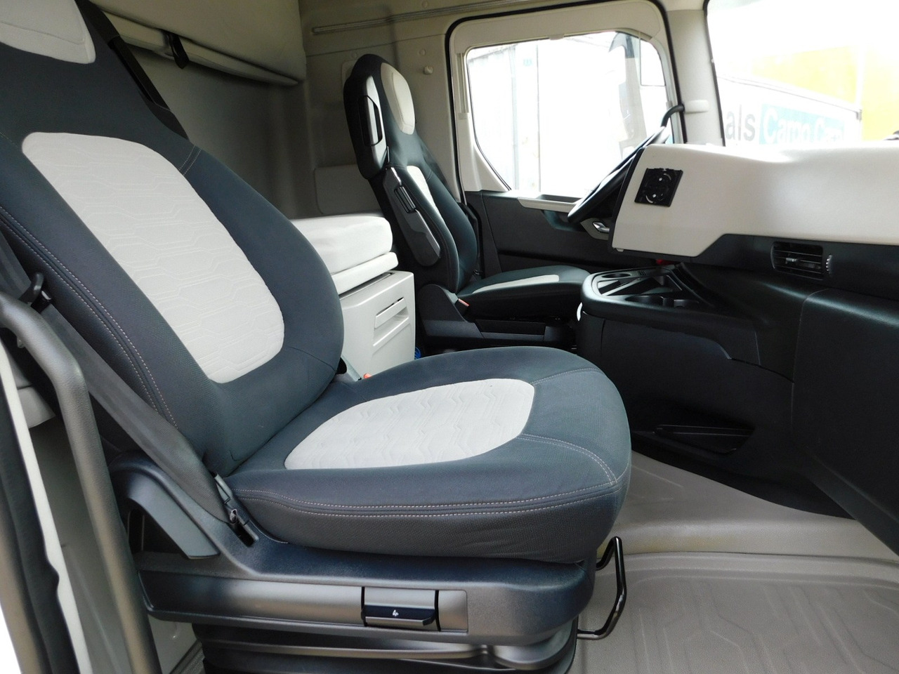 Ford F max 4x2 scab e6 12s2620 - Çekici: fotoğraf 5 Ford F max 4x2 scab e6 12s2620 - Çekici: fotoğraf 5