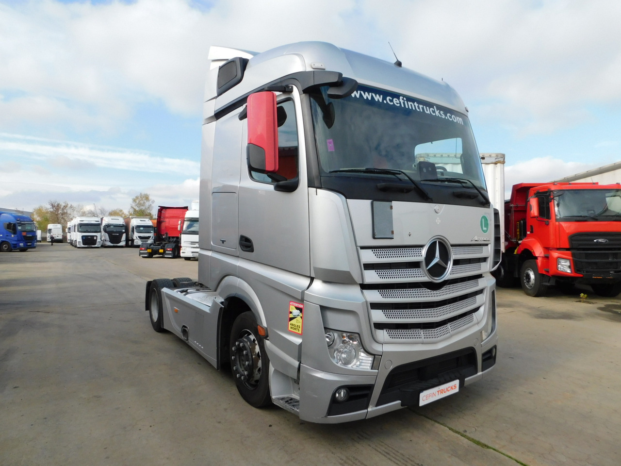 Mercedes Actros - Çekici: fotoğraf 2 Mercedes Actros - Çekici: fotoğraf 2