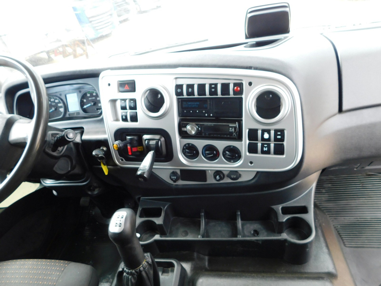 Damperli kamyon Ford 4142d 8x4 dcab e6 16s2230: fotoğraf 6