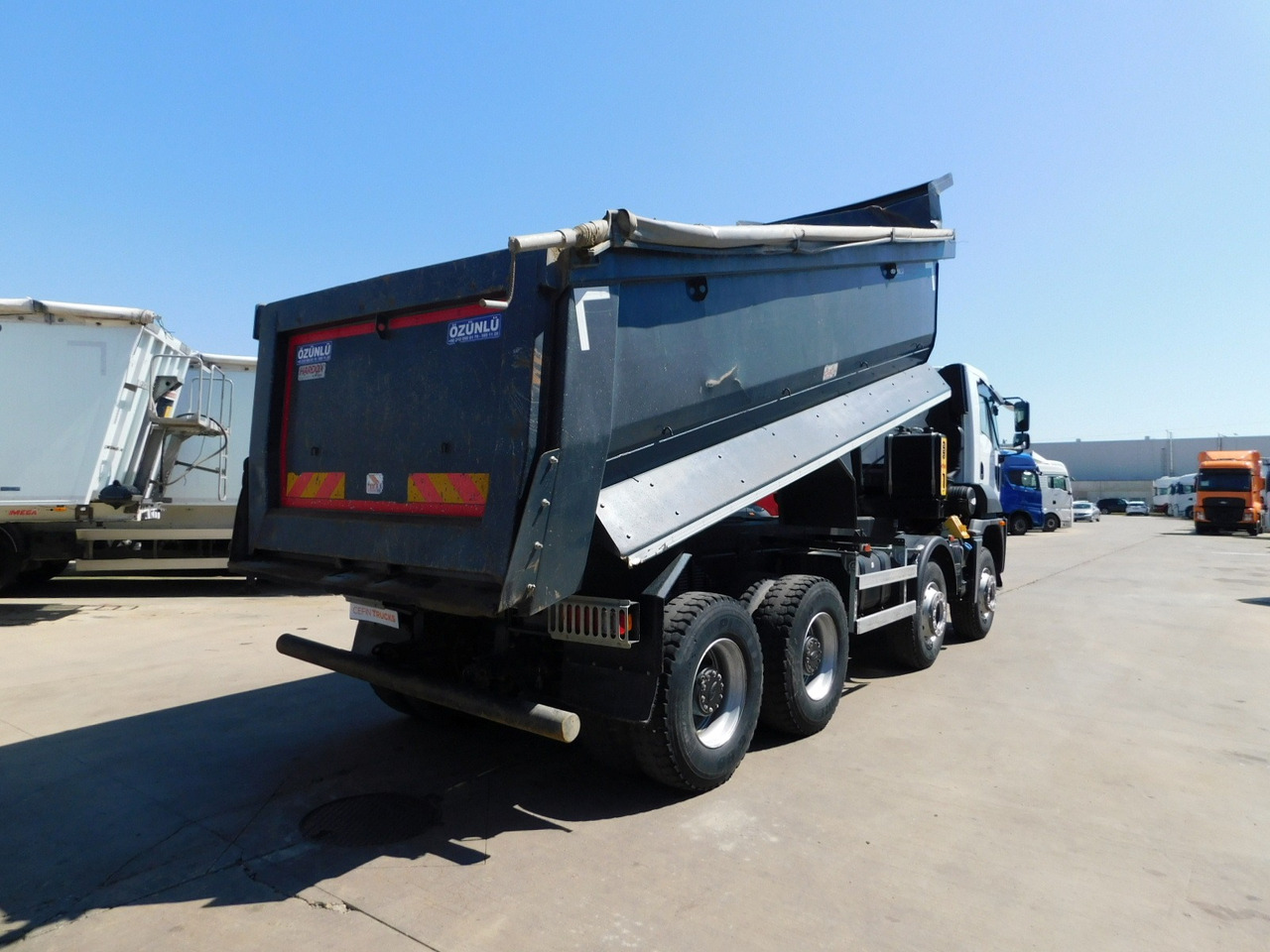 Ford 4142d 8x4 dcab e6 16s2230 - Damperli kamyon: fotoğraf 3 Ford 4142d 8x4 dcab e6 16s2230 - Damperli kamyon: fotoğraf 3