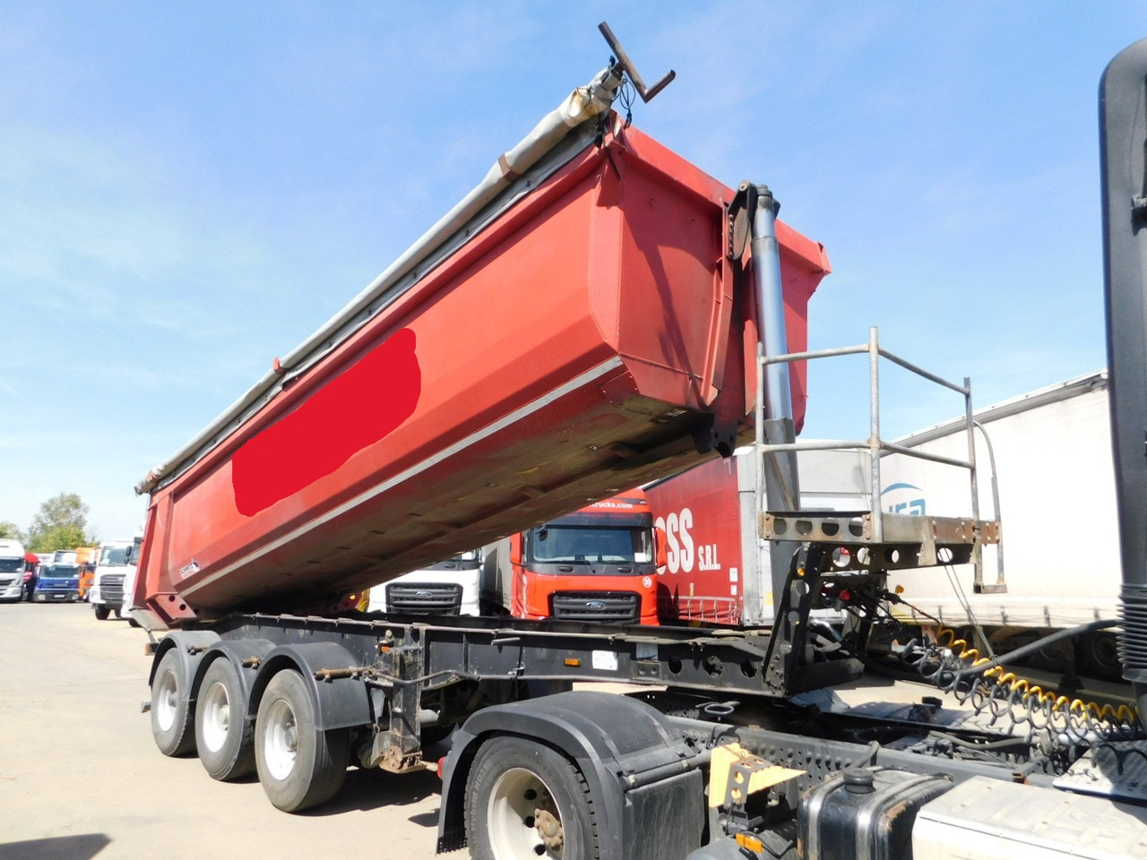 Schmitz Ski 24 - Damperli dorse: fotoğraf 2 Schmitz Ski 24 - Damperli dorse: fotoğraf 2