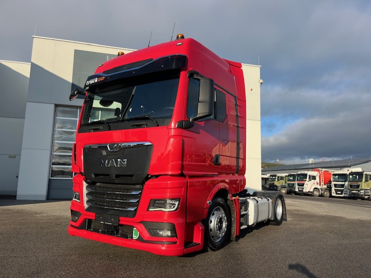 MAN TGX 18.510 4x2 LL SA - Vollgarantie MAN bis 01.27 - Çekici: fotoğraf 1 MAN TGX 18.510 4x2 LL SA - Vollgarantie MAN bis 01.27 - Çekici: fotoğraf 1