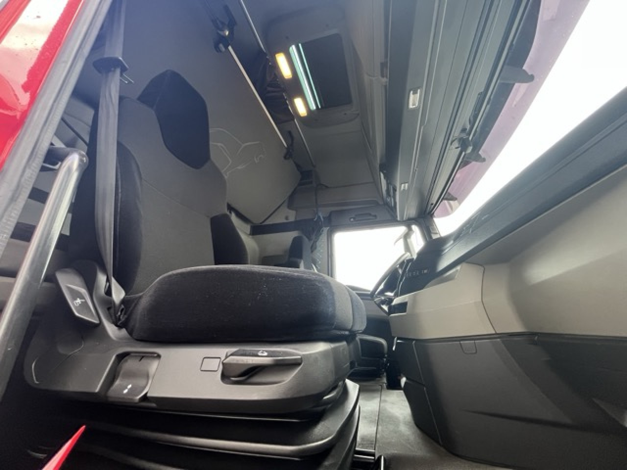 MAN TGX 18.510 4x2 LL SA - Vollgarantie MAN bis 01.27 - Çekici: fotoğraf 2 MAN TGX 18.510 4x2 LL SA - Vollgarantie MAN bis 01.27 - Çekici: fotoğraf 2