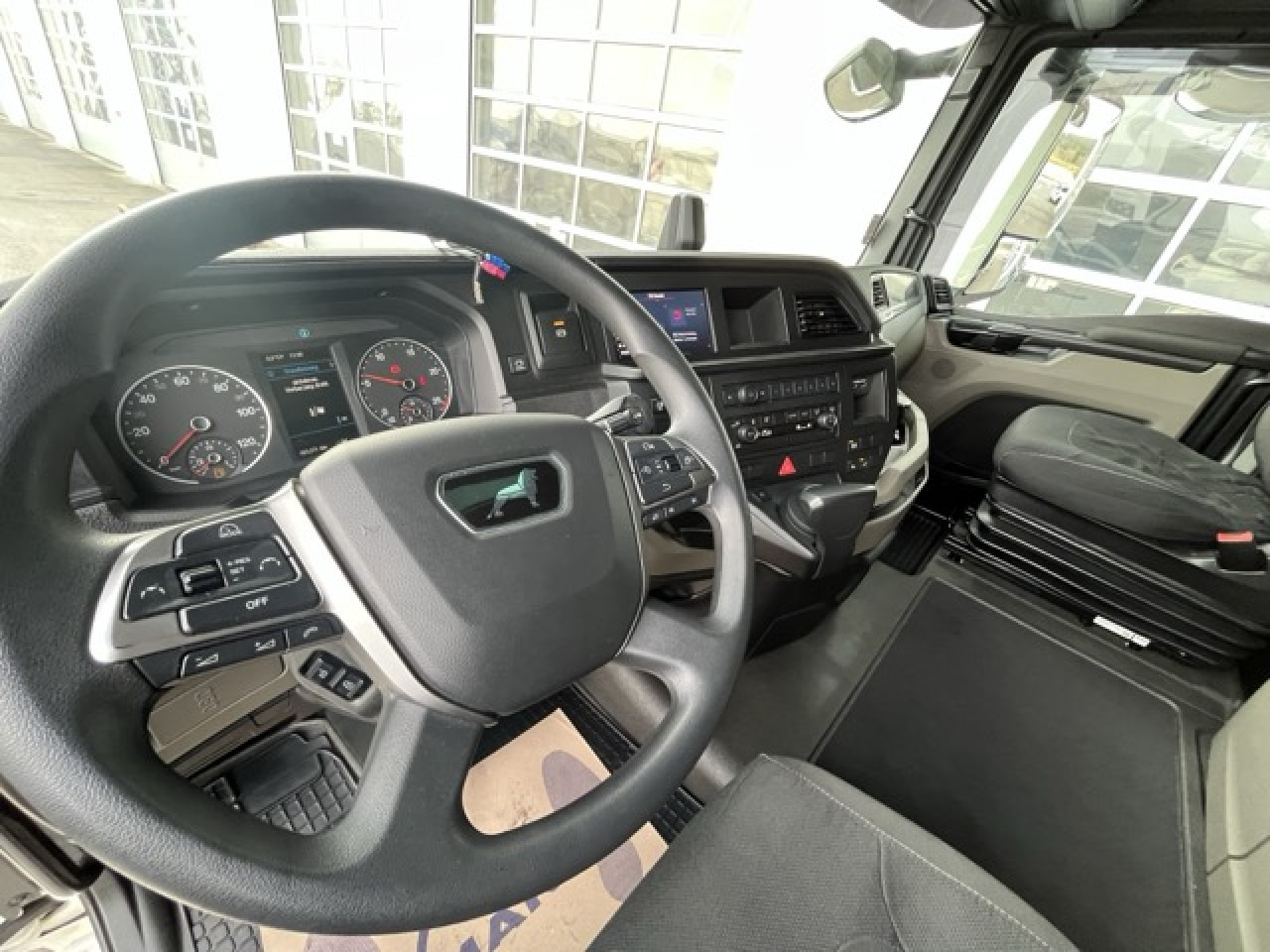 MAN TGX 26.470 6x2-4 LL CH Multiwechsler Euro6 Klima - Konteynır taşıyıcı/ Yedek karoser kamyon: fotoğraf 5 MAN TGX 26.470 6x2-4 LL CH Multiwechsler Euro6 Klima - Konteynır taşıyıcı/ Yedek karoser kamyon: fotoğraf 5