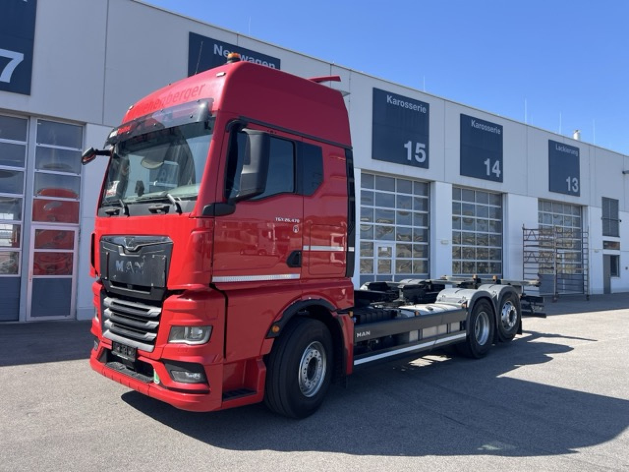 MAN TGX 26.470 6x2-4 LL - neu bereift Euro6 Intarder - Konteynır taşıyıcı/ Yedek karoser kamyon: fotoğraf 1 MAN TGX 26.470 6x2-4 LL - neu bereift Euro6 Intarder - Konteynır taşıyıcı/ Yedek karoser kamyon: fotoğraf 1