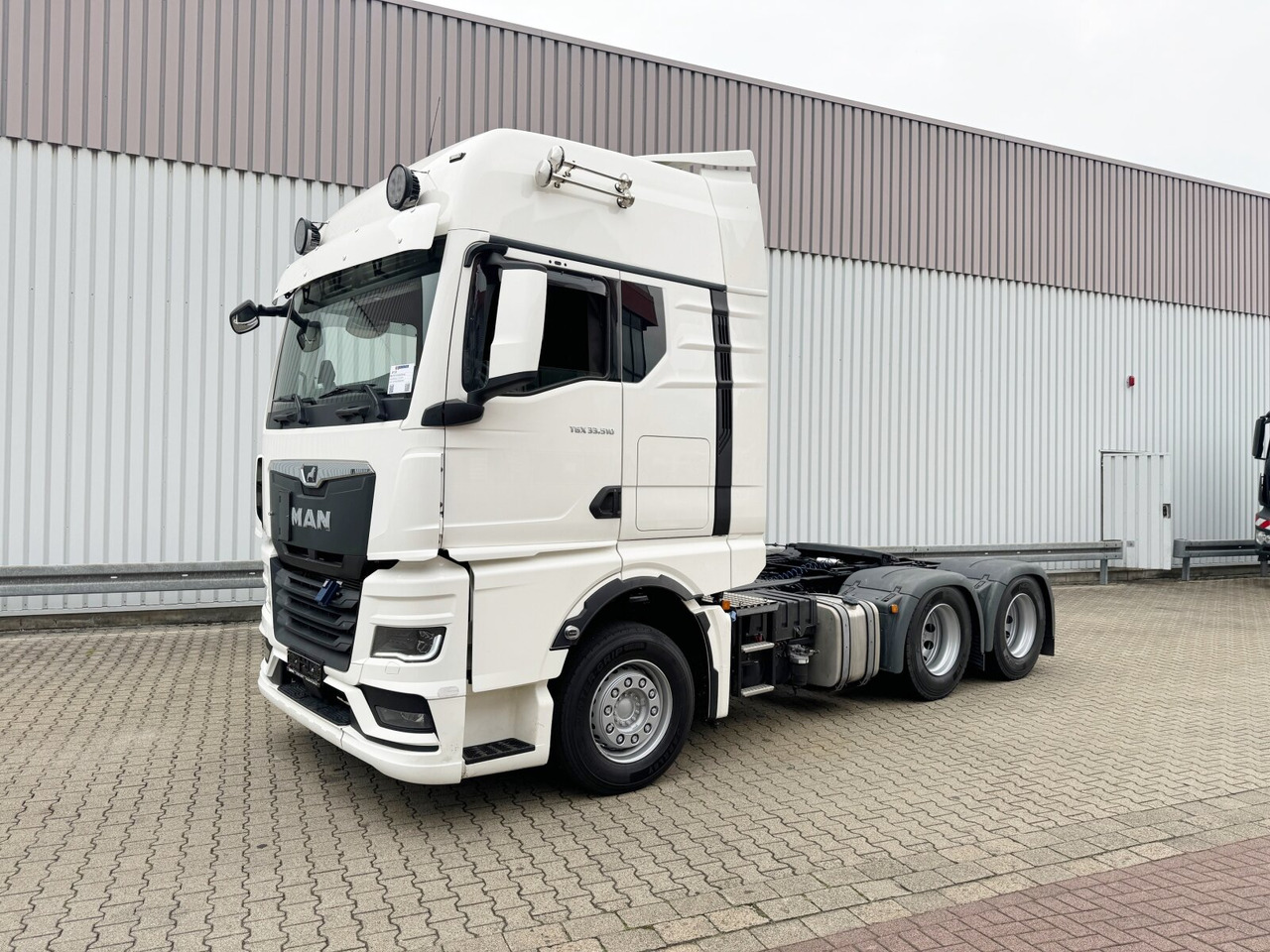 MAN TGX 33.510 6x4 BL SA TGX 33.510 6x4 BL SA, Retarder, GX-Fahrerhaus - Çekici: fotoğraf 1 MAN TGX 33.510 6x4 BL SA TGX 33.510 6x4 BL SA, Retarder, GX-Fahrerhaus - Çekici: fotoğraf 1