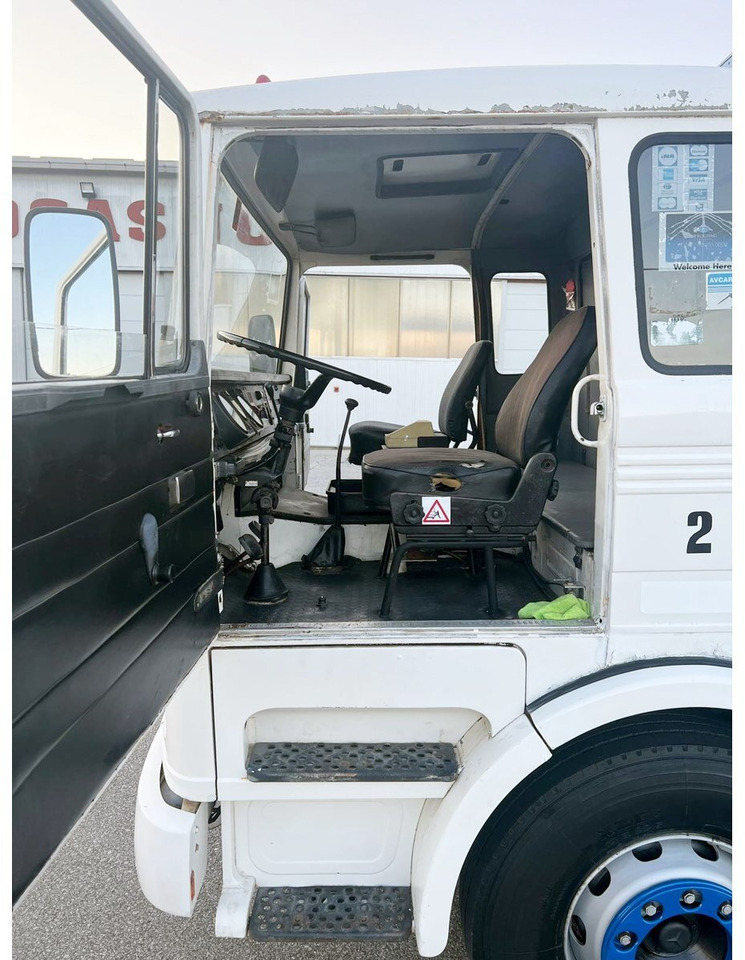 Mercedes-Benz 1923 4x2 1923 4x2 - Çekici: fotoğraf 5 Mercedes-Benz 1923 4x2 1923 4x2 - Çekici: fotoğraf 5