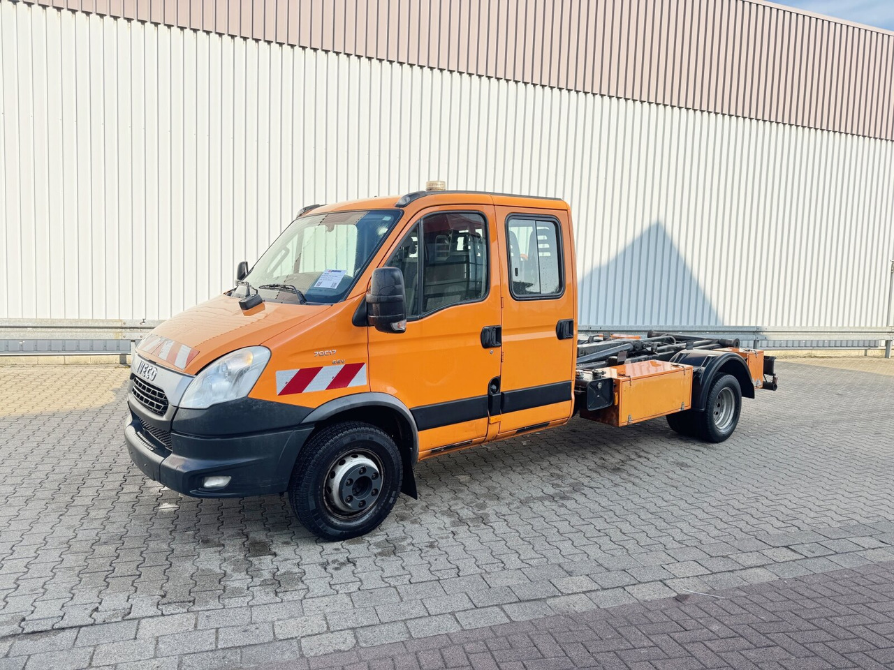 Iveco Daily 70C17 4x2 Doka Daily 70C17 4x2 Doka, EEV, City-Abroller - Kancalı yükleyici kamyon: fotoğraf 1 Iveco Daily 70C17 4x2 Doka Daily 70C17 4x2 Doka, EEV, City-Abroller - Kancalı yükleyici kamyon: fotoğraf 1