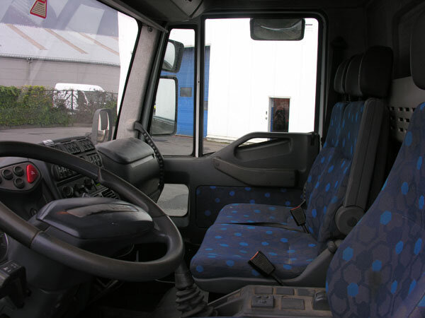 Iveco EuroCargo 120E/21 EuroCargo 120E/21 - Kapalı kasa kamyon: fotoğraf 2 Iveco EuroCargo 120E/21 EuroCargo 120E/21 - Kapalı kasa kamyon: fotoğraf 2