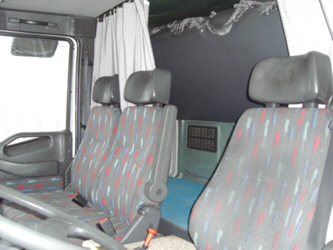 Iveco EuroCargo 120E24 4x2 - Tenteli kamyon: fotoğraf 4 Iveco EuroCargo 120E24 4x2 - Tenteli kamyon: fotoğraf 4