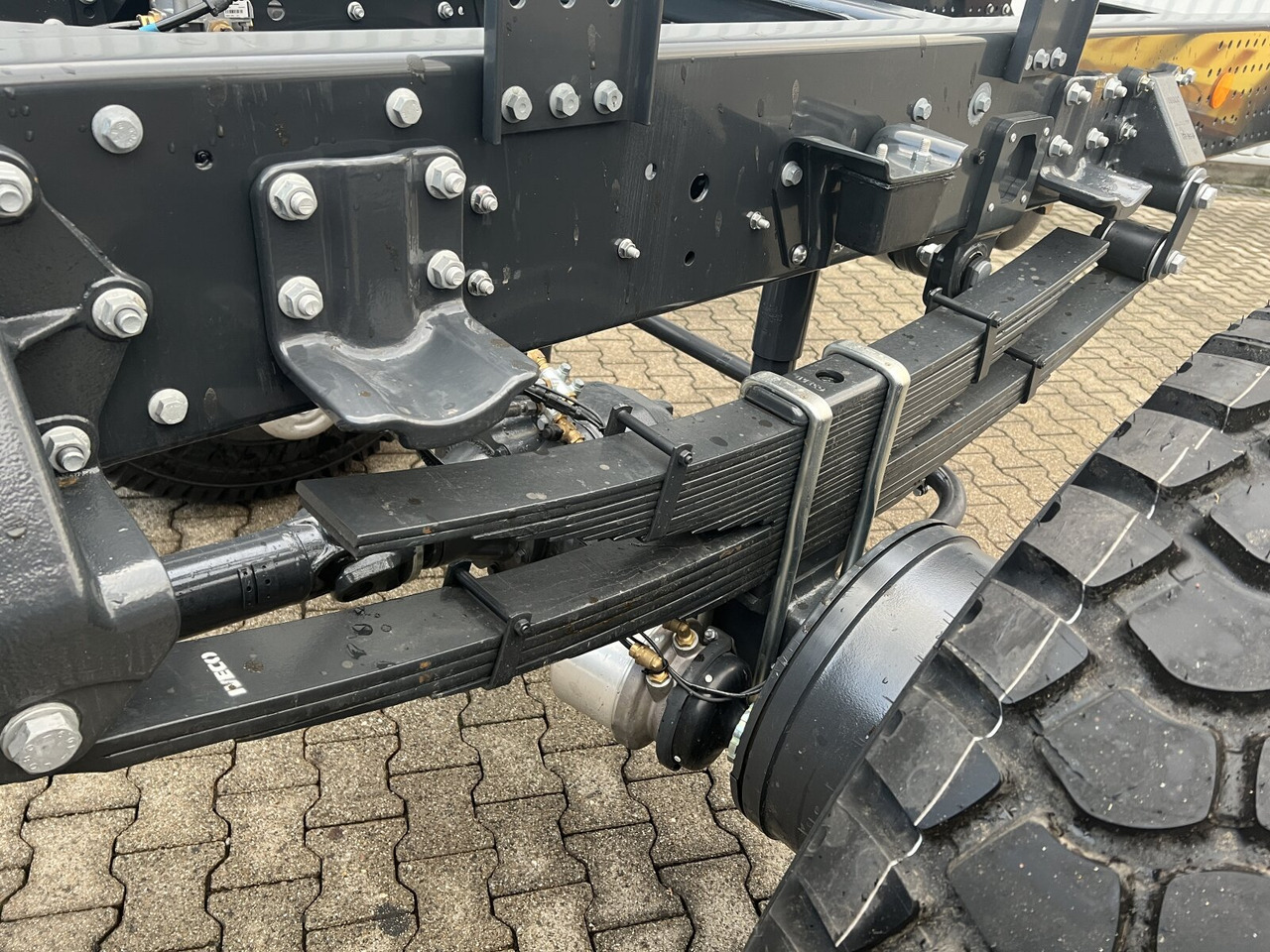 Iveco EuroCargo ML150E24 WS 4x4 EuroCargo ML150E24 WS 4x4, Euro3, mehrfach Vorhanden! - Şasi kamyon: fotoğraf 4 Iveco EuroCargo ML150E24 WS 4x4 EuroCargo ML150E24 WS 4x4, Euro3, mehrfach Vorhanden! - Şasi kamyon: fotoğraf 4