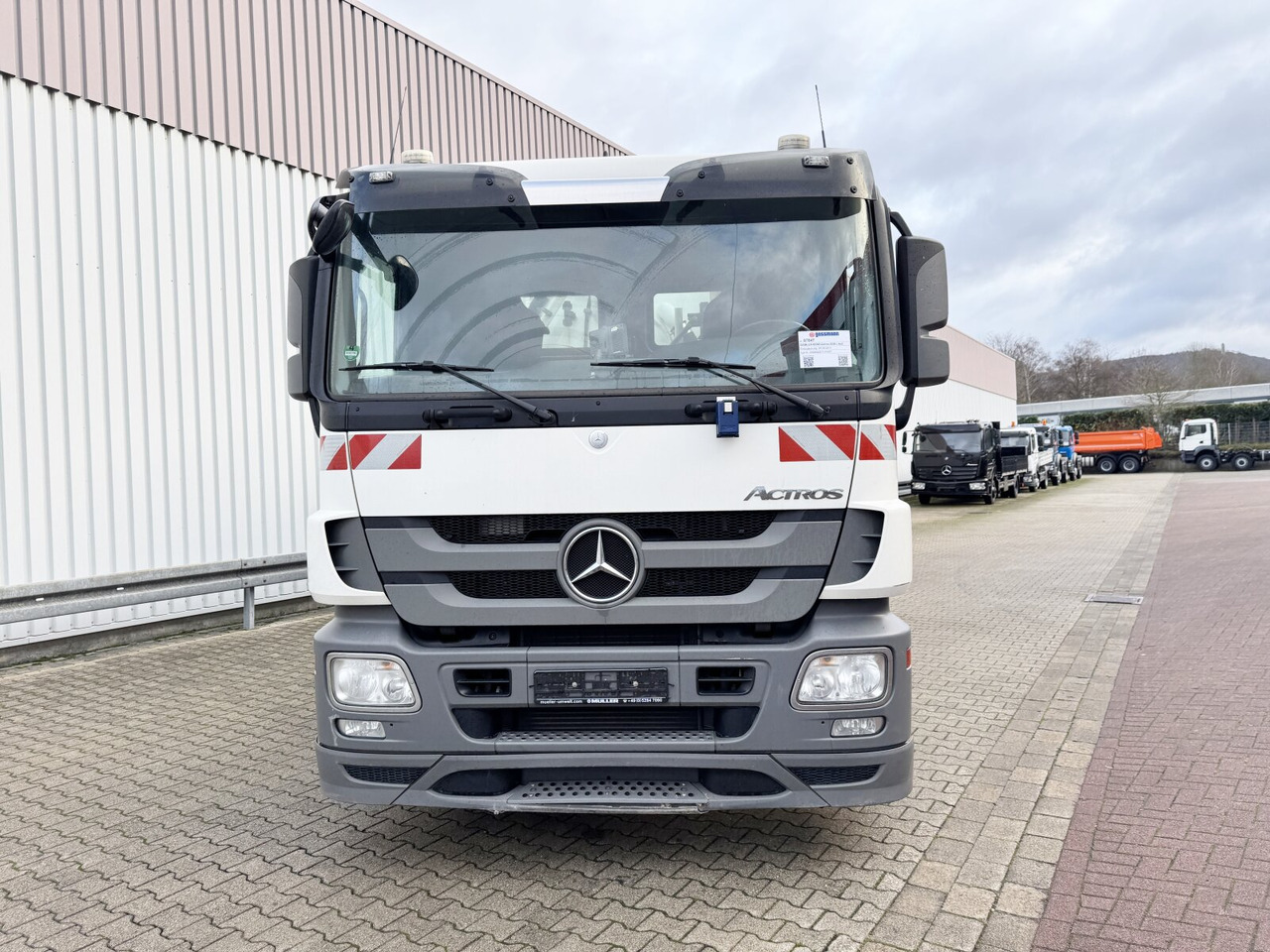 Kamyon Mercedes-Benz Actros 2536 L 6x2 Actros 2536 L 6x2, Müller Saug- und Spülwagen ca. 10,5m³, Lenkachse: fotoğraf 8
