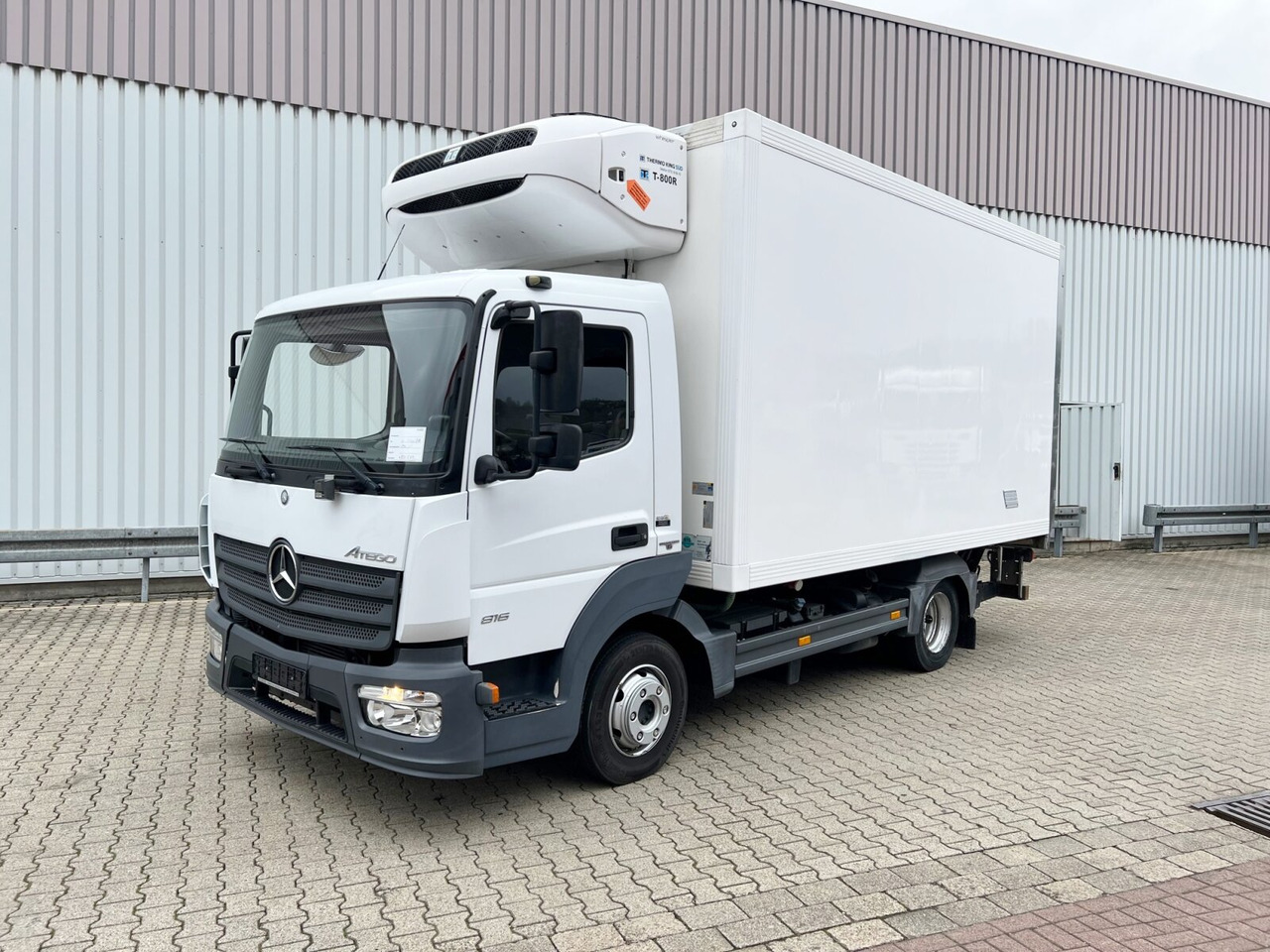 Mercedes-Benz Atego 816 L 4x2 Atego 816 L 4x2, Kühlkoffer, ThermoKing, LBW BÄR - Kamyon: fotoğraf 1 Mercedes-Benz Atego 816 L 4x2 Atego 816 L 4x2, Kühlkoffer, ThermoKing, LBW BÄR - Kamyon: fotoğraf 1
